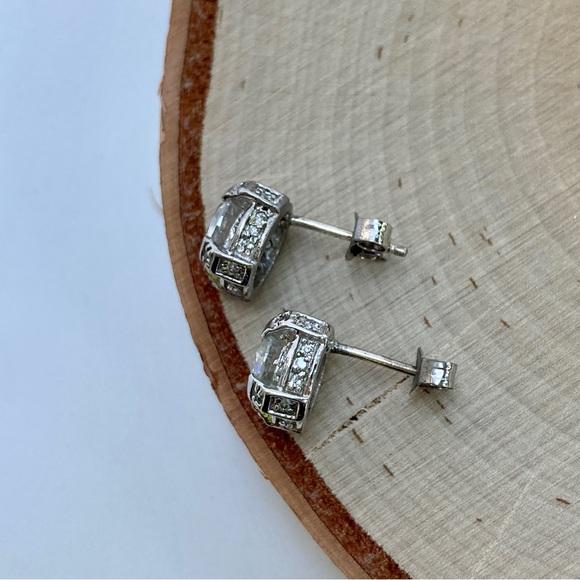 Vintage style sterling silver and cz studs - Picture 2 of 4
